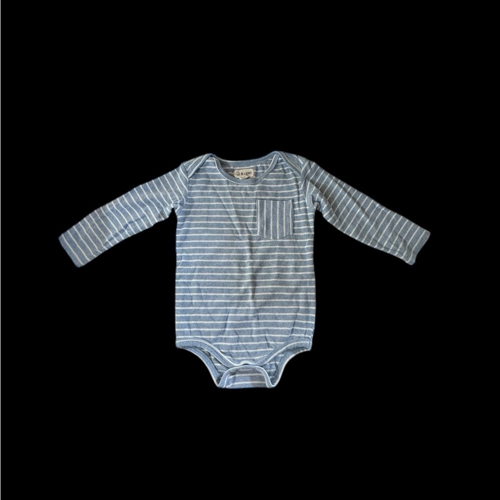 Me & Henry Long Sleeve Onesie k126